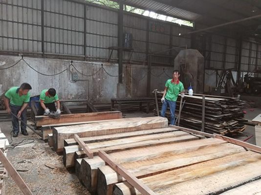 Fancy Wood Veneer Santos Rosewood Man-made Veneer Sheet 2050-3200mm Untuk Alat Musik China Factory