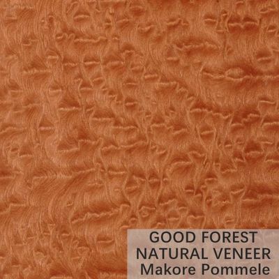 Warna Makore Natural Wood Veneer Crown Cut Grain Layanan Disesuaikan