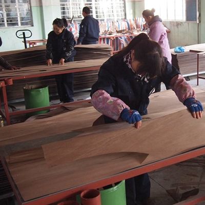 Fancy Engineered Wood Veneer Black Oak Straight Grain Slice Cut Splicing 1220mm