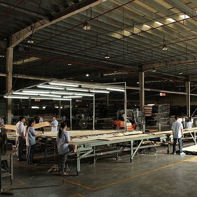 OEM Natural Primavera Wood Veneer Flat Cut Crown Cut Untuk Panel Dan Furnitur 0.5mm
