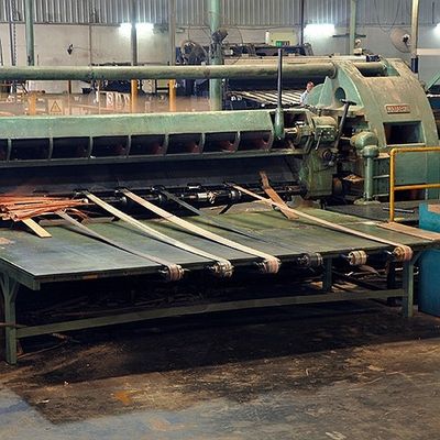 Kuartal Veneer Kayu Koto Alami Potong Butir Mutiara Lurus Khusus Kapasitas Pasokan Yang Baik Untuk Proses Pencelupan
