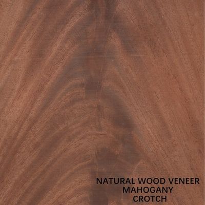 Fleeced Back Natural Mahogany Wood Veneer 0.5mm Selangkangan Khusus Untuk Dekorasi Hotel